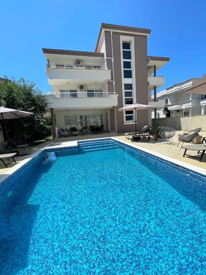 Apartments Harris Ulcinj Eksteriør billede