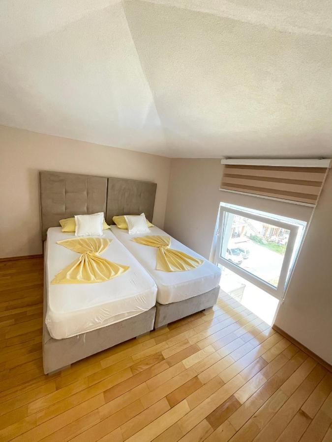 Apartments Harris Ulcinj Eksteriør billede