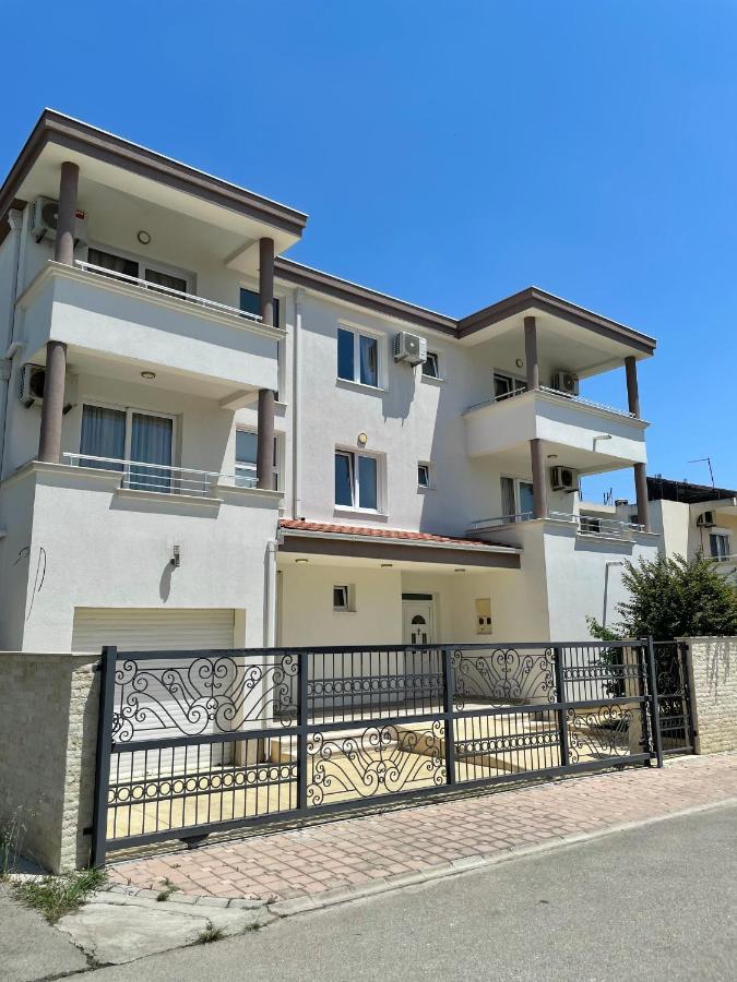 Apartments Harris Ulcinj Eksteriør billede