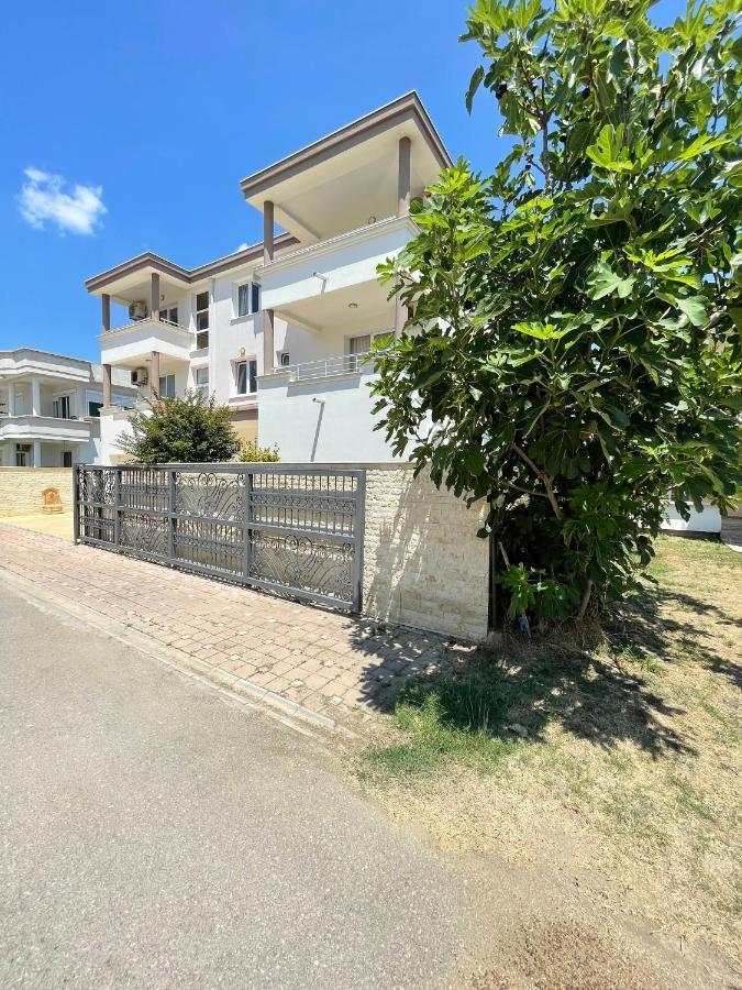 Apartments Harris Ulcinj Eksteriør billede