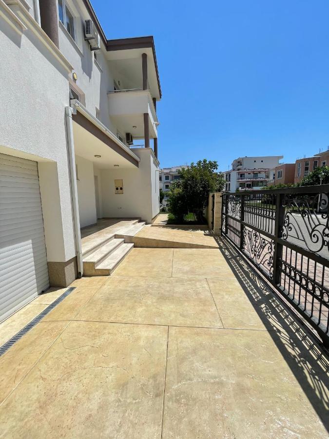 Apartments Harris Ulcinj Eksteriør billede